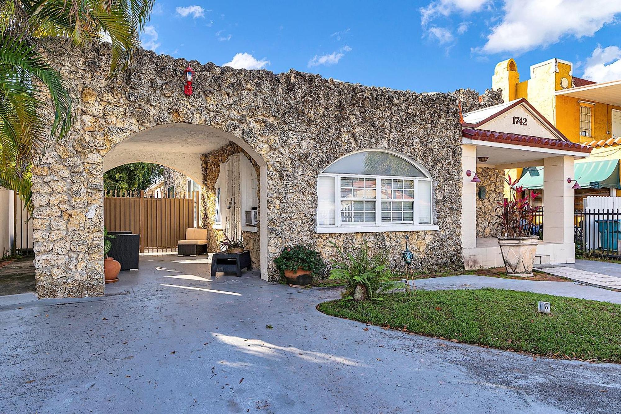 Coral Suite Close To Little Havana Miami Exteriör bild