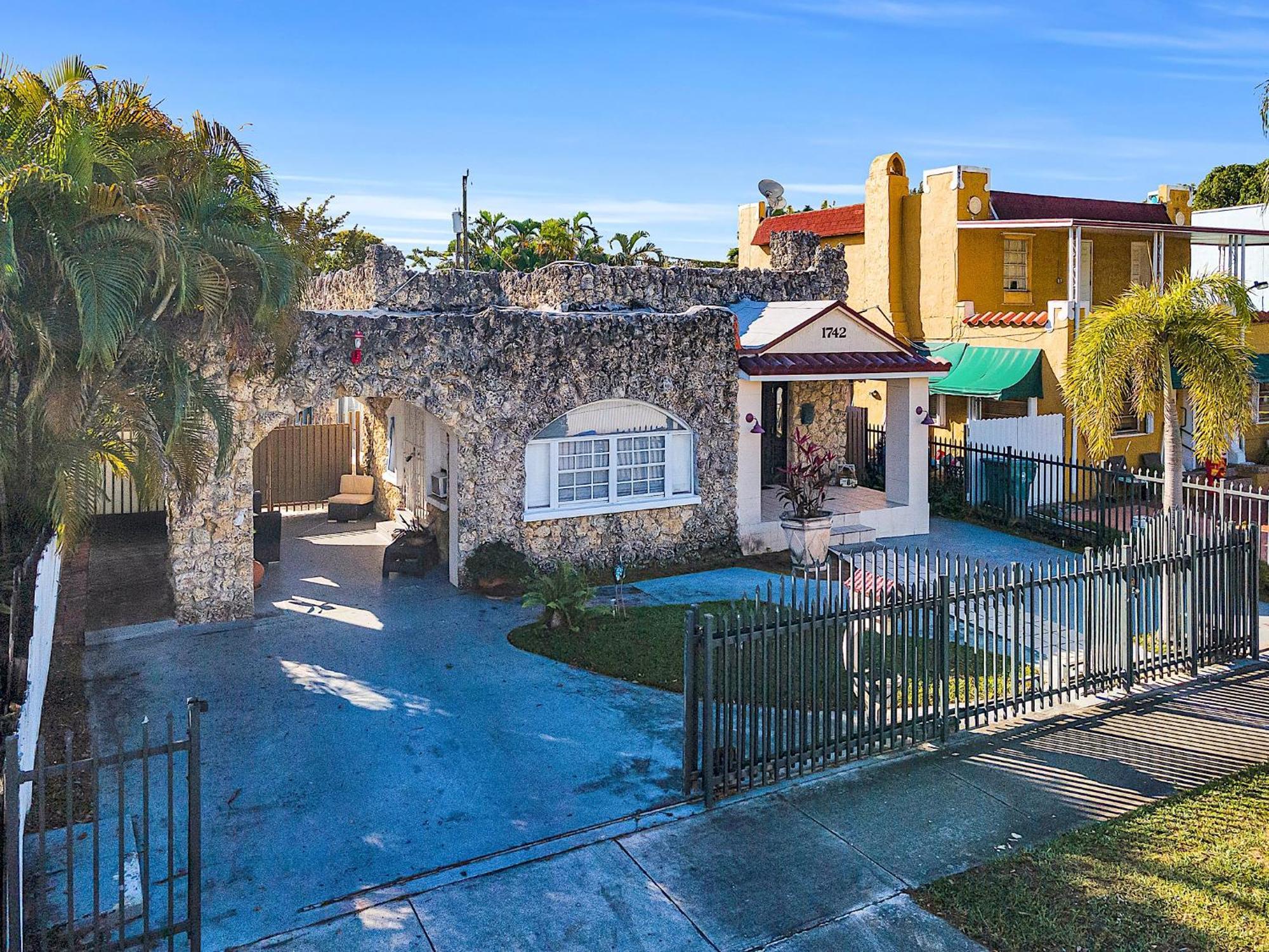Coral Suite Close To Little Havana Miami Exteriör bild
